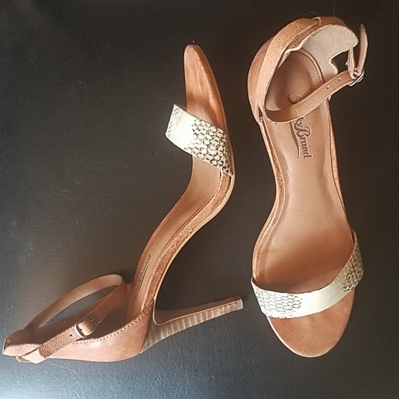 Lucky Brand Shoes - Lucky Brand 🍀 Sleek Strappy Snakeskin Heels